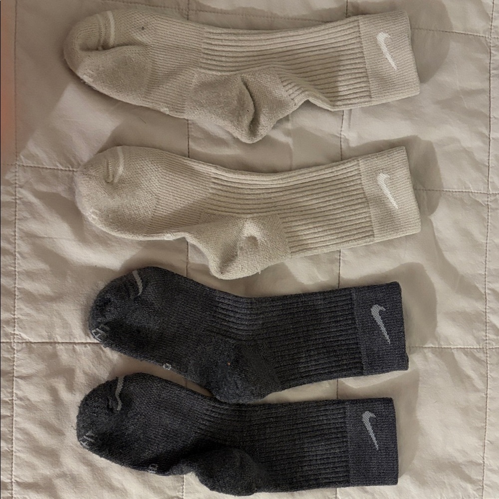 Nike socks 2 pairs